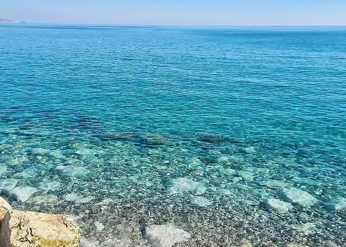 Terrasse Xxl En Plein Centre Nid Urbain Pour Couples & City-break * Menton