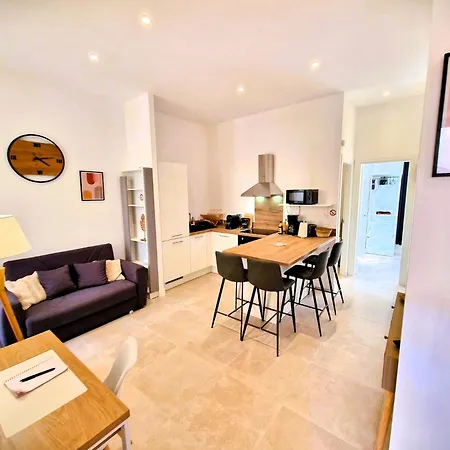 Les Capucins N°12 : Apt4 Pers Appartement