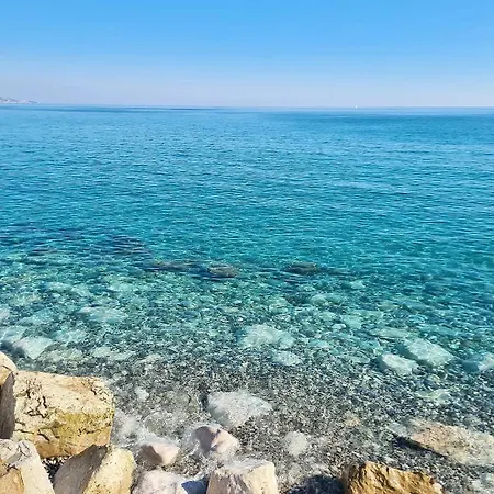 Les Capucins N°12 : Apt4 Pers * Menton