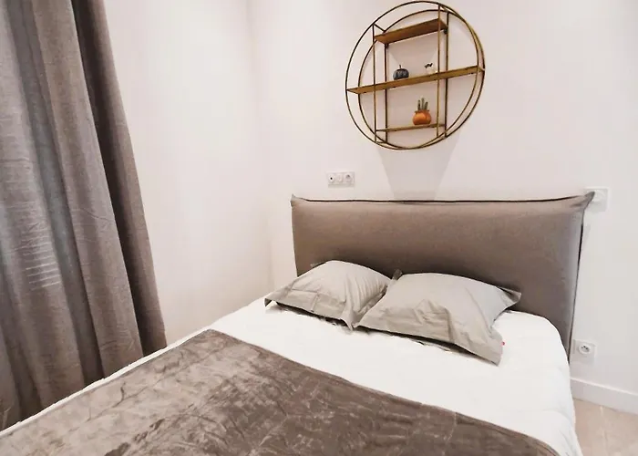 Διαμέρισμα Terrasse Xxl En Plein Centre Nid Urbain Pour Couples & City-break Μεντόν