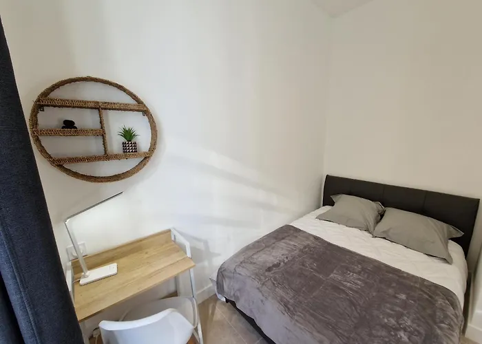 Les Capucins N°12 : Apt4 Pers Menton